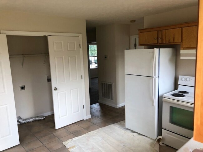 Foto del edificio - 125 Rocky Rd