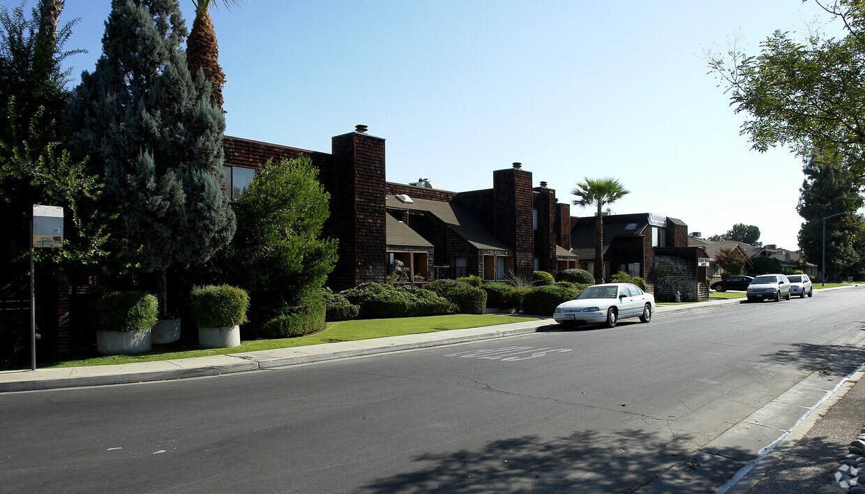 Primary Photo - Bravo West Townhome Complex