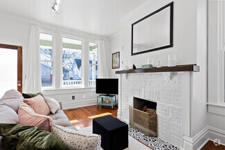 Building Photo - 2015 E 12th St
