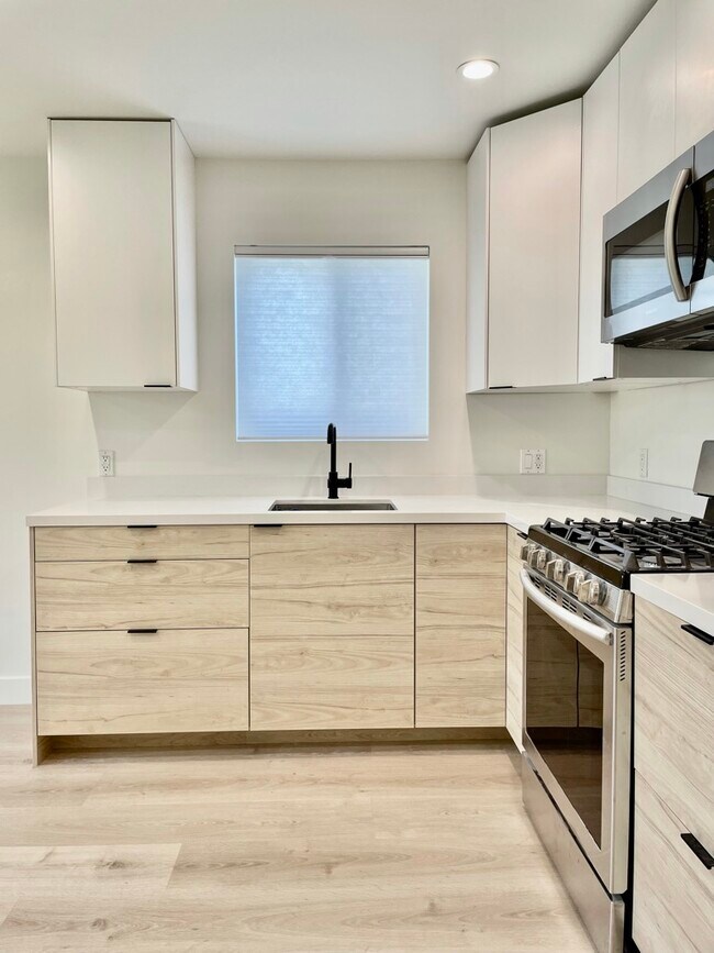 Foto del edificio - 4562 Jade St
