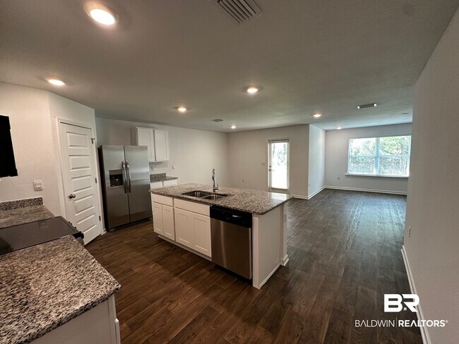 Foto del edificio - 23450 Shadowridge Dr