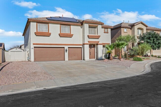 Building Photo - Henderson 5 Bedroom