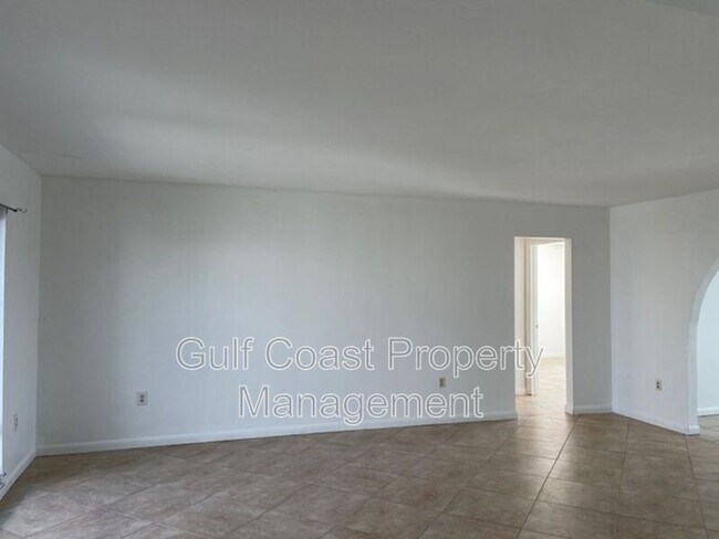 Building Photo - 1708 Claw Ct