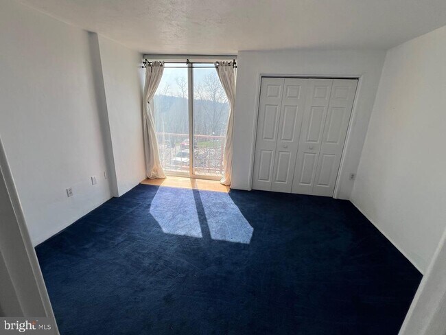 Foto del edificio - 3531 Forest Ln