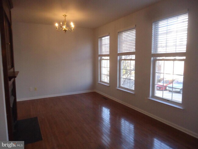 Foto del edificio - 20859 Rockingham Terrace