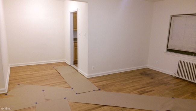 Foto del edificio - 8915 74th Ave