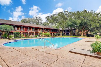 Foto del edificio - 5217 Arboles Dr