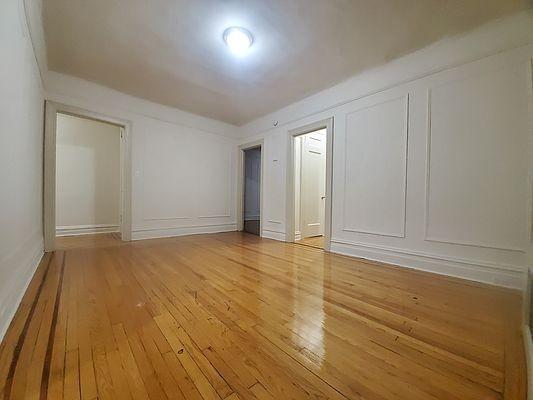 Foto del edificio - 2 bedroom in BRONX NY 10467