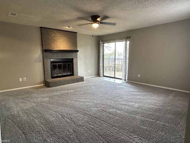 Building Photo - 3 br, 2 bath House - 2109 Wisteria St