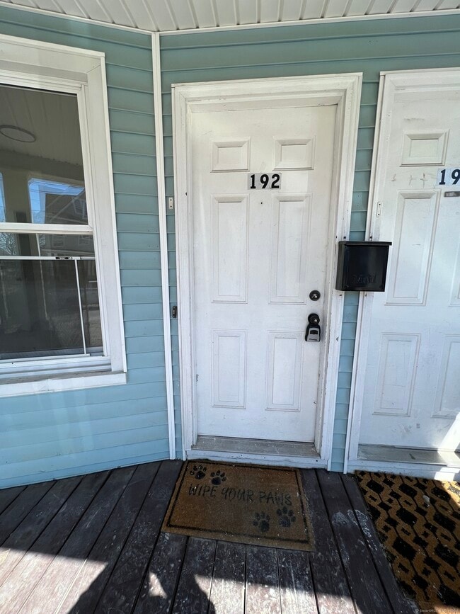 Building Photo - 190 Whitney Ave