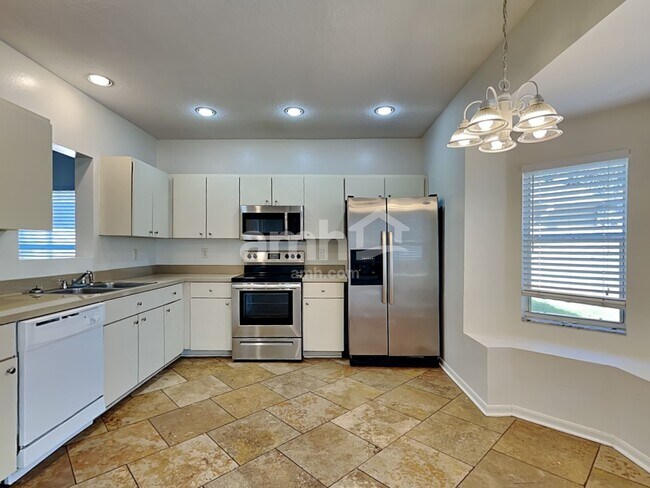 Foto del edificio - 6516 Summer Cove Dr