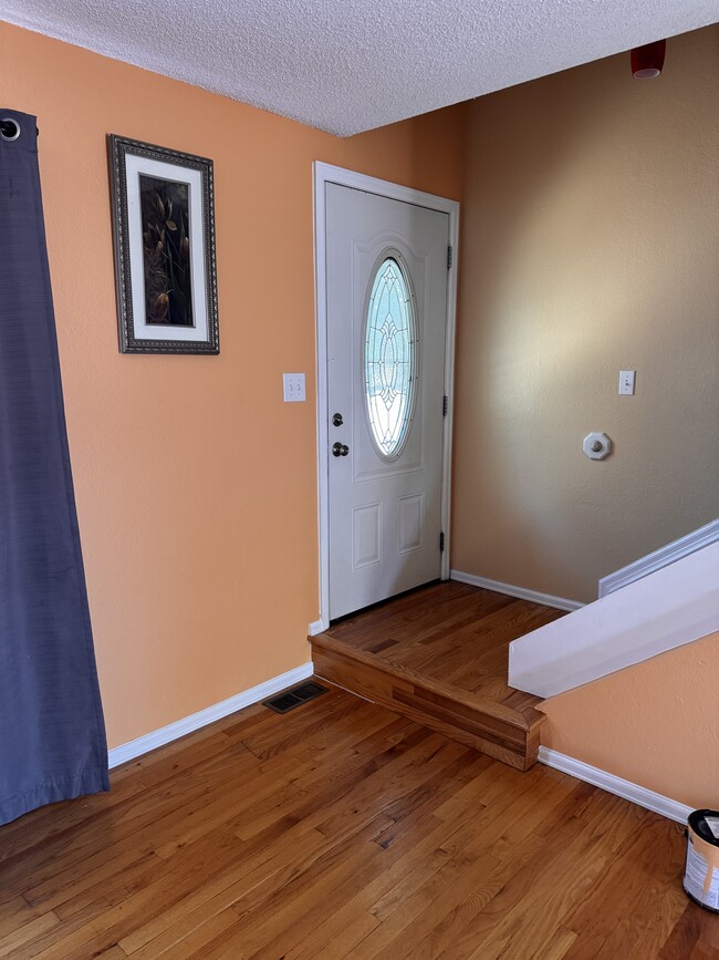 Building Photo - 4108 S Mobile Cir