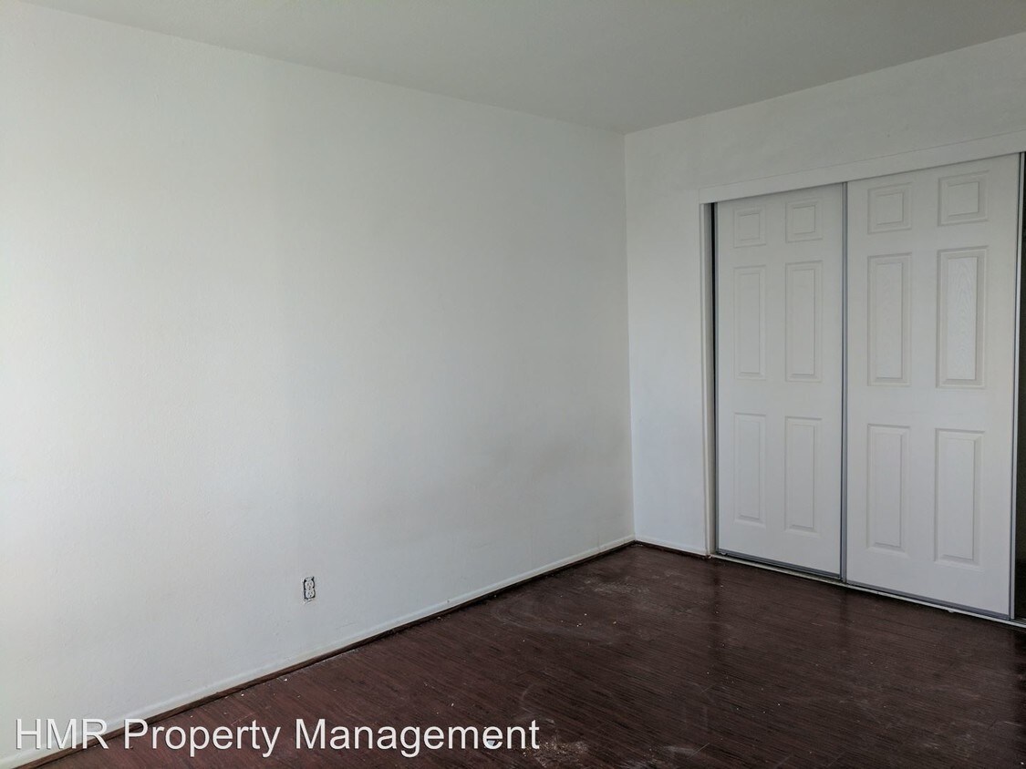 Building Photo - 1161 W Vesta St