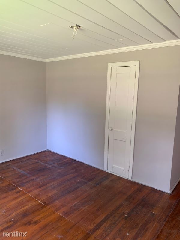 Foto del edificio - 3 br, 1 bath House - 237 Slaughter Ave