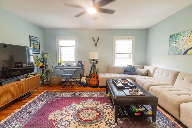 Photo - 100 Bristol Rd (Medford, MA) Apartment