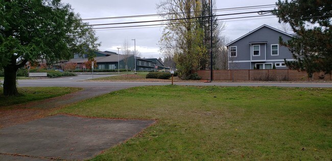 Building Photo - 18626 116th Ave SE