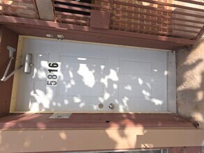 Building Photo - 5816 W Chicago Ave