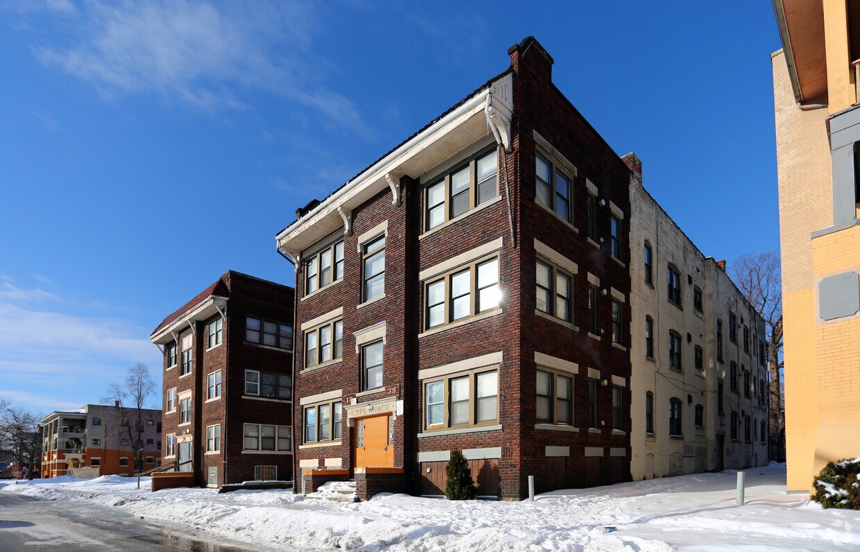 Clinic View Apartments Apartments 18321893 E 90th St Cleveland, OH