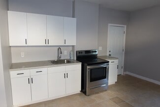 Building Photo - 16 Benton St