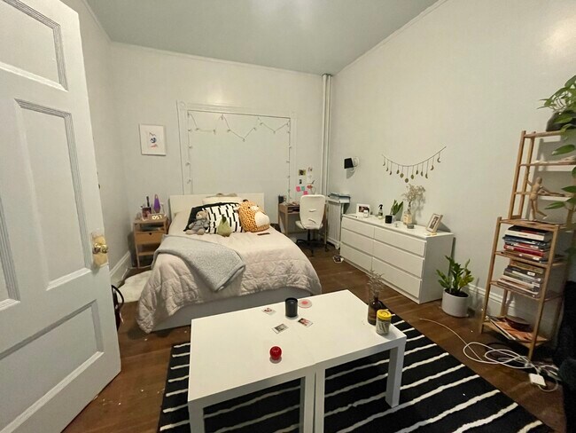 BR medio - 73 Westland Ave