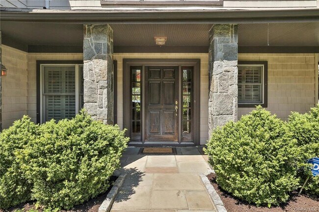 Building Photo - 25 Eiler Ln