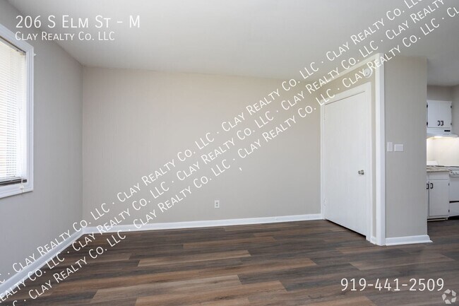 Foto del edificio - 206 S Elm St