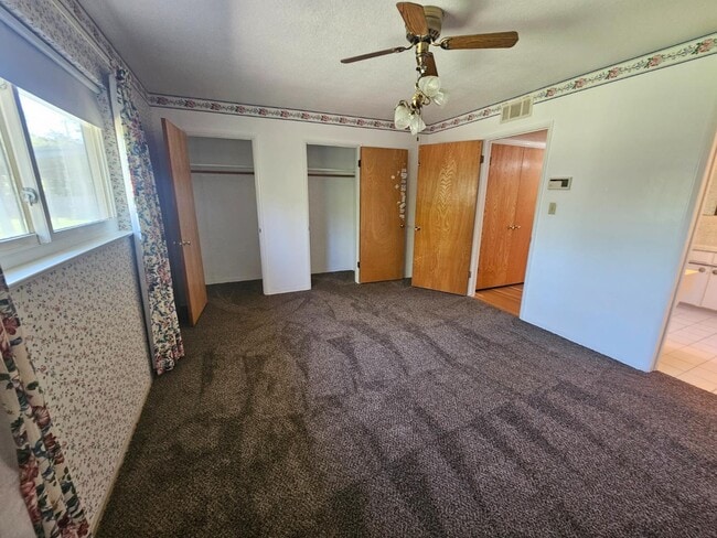 Foto del edificio - 1216 W Keats Ave