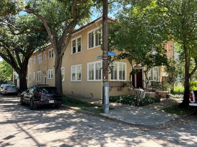 Primary Photo - 1239 7th St