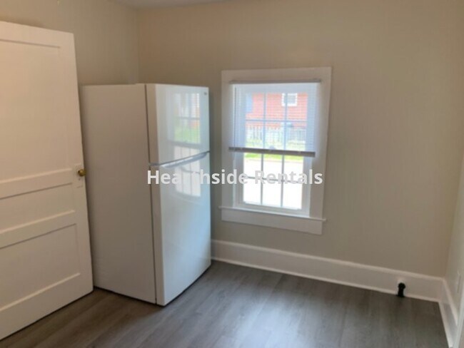 Foto del edificio - **1 Bedroom 1 Bath Duplex Near Medical Dis...