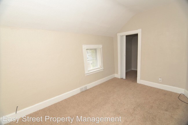 Foto del edificio - 4 br, 2 bath House - 1728 20 1/2 Ave