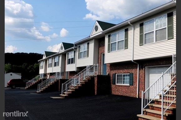 Foto del edificio - 205 Glen Abbey Ln