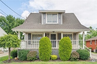 Building Photo - 28 Maple Ave