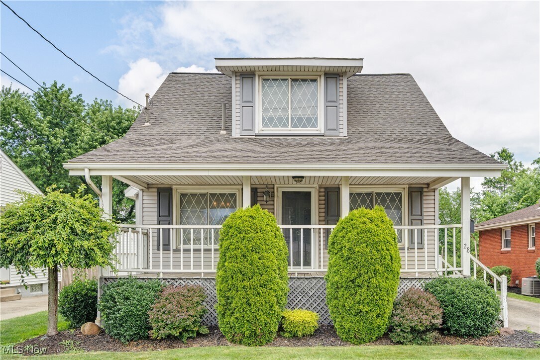 Primary Photo - 28 Maple Ave
