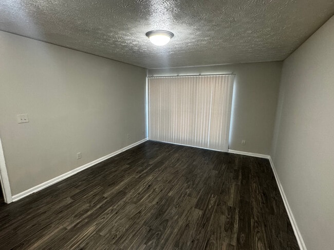 Foto del edificio - Room in Apartment on Stanton Rd SW