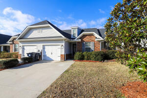 Foto del edificio - 819 Whispering Willow Ct