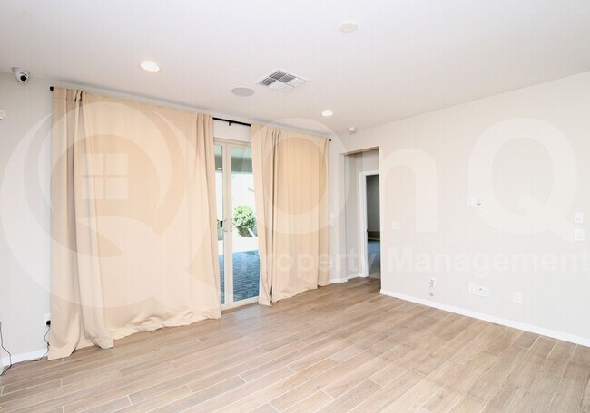 Building Photo - 4474 S 116th Dr