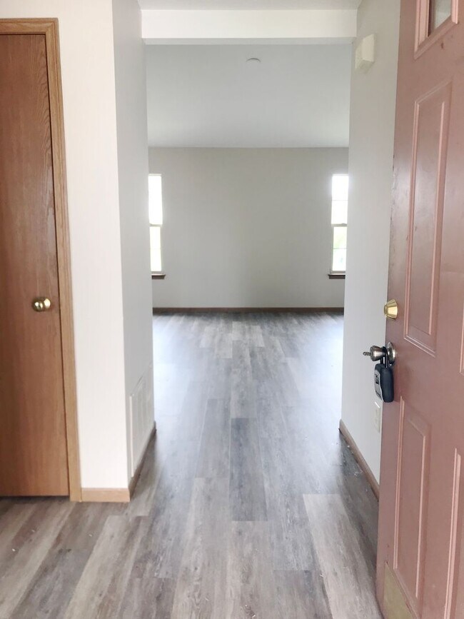 Foto del edificio - House For Rent by Capital Property Managem...