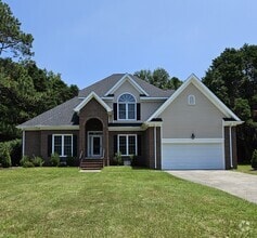 Building Photo - 214 N Marion Dr