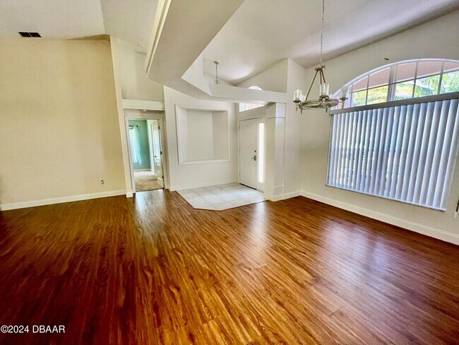 Foto del edificio - 137 Bryan Cave Rd