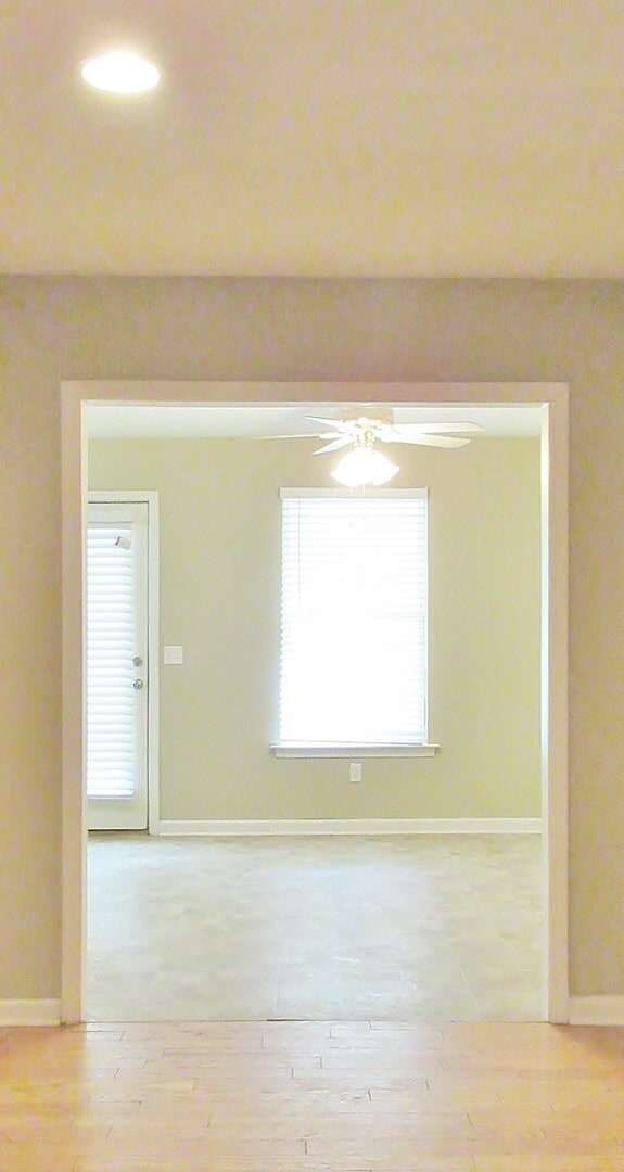 Foto del edificio - Home in McCalla!!  Available to View with ...