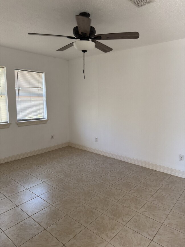 Foto del edificio - 1761 El Mar Ln