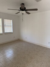 Building Photo - 1761 El Mar Ln