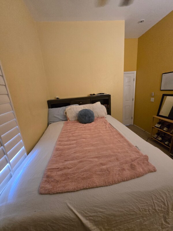 Foto del edificio - 5516 Via Del Viento Ave