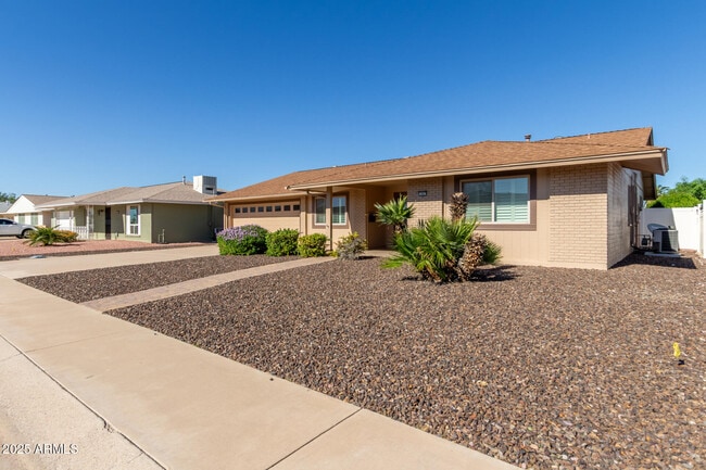 Building Photo - 13827 N Tan Tara Dr