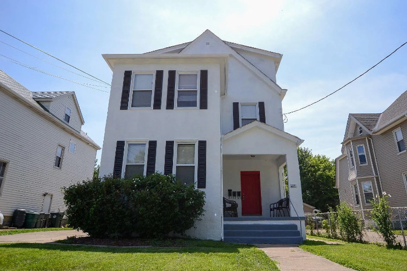 Foto principal - 2225 Washington Ave