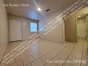 Building Photo - 144 Blakely Rd