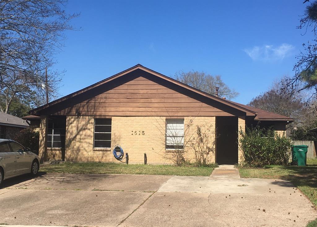 1615 Hazelwood St, Conroe, TX 77301 Townhome Rentals in Conroe TX