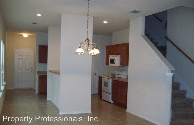 Building Photo - 2226 Hidden Mdw