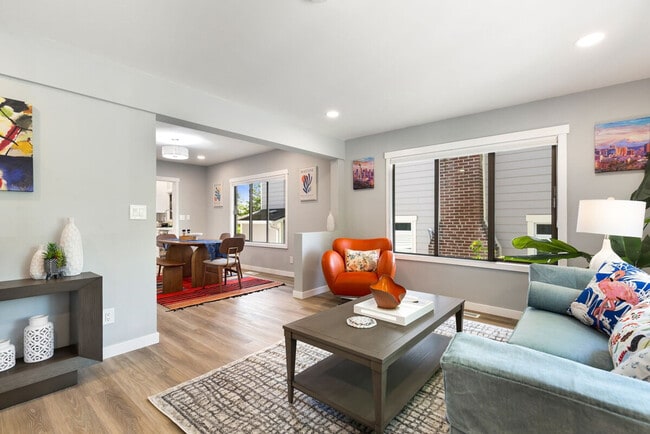 Foto del edificio - 4042 1st Ave NE