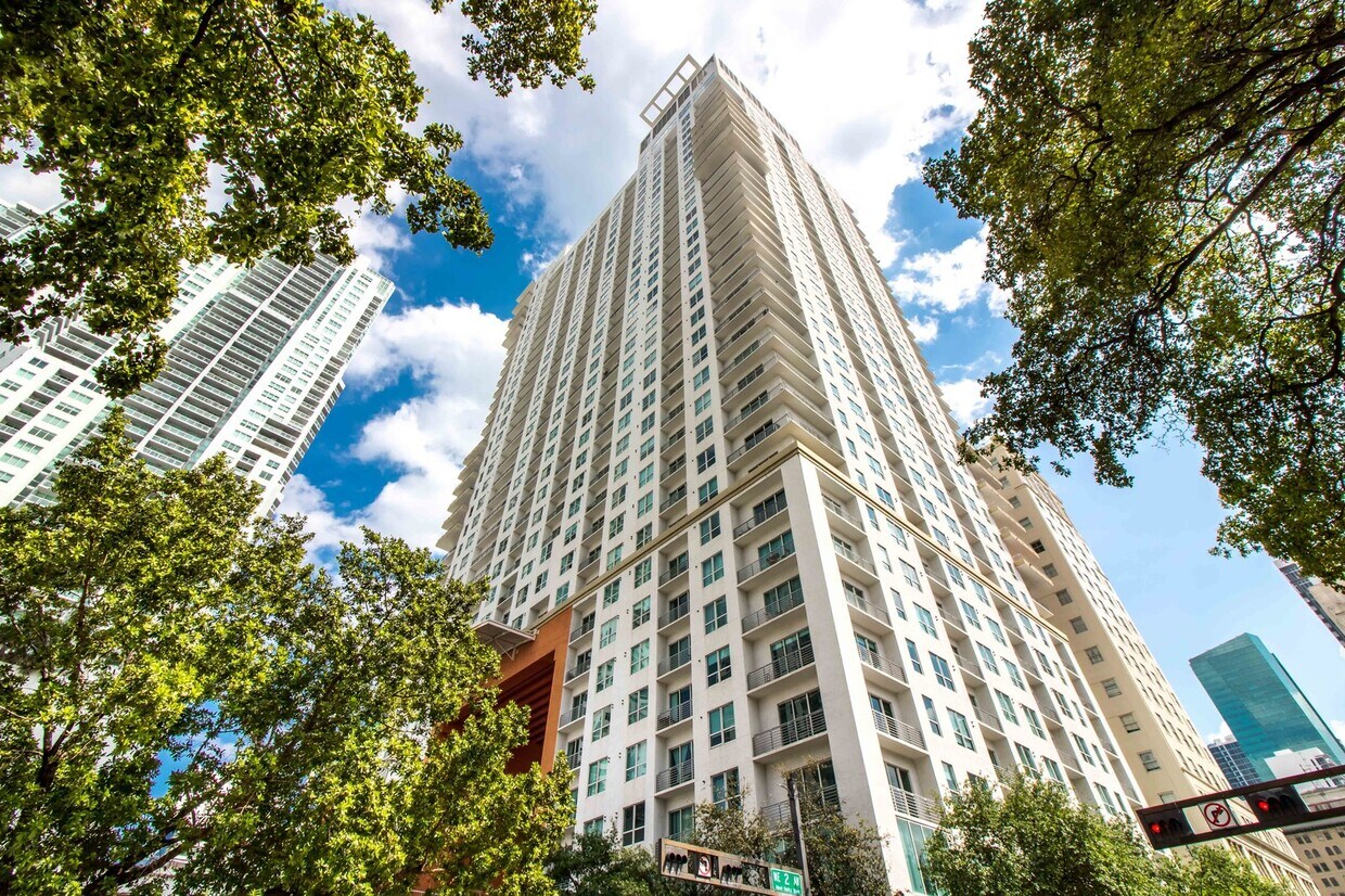 133 NE 2nd Ave Unit 3502, Miami, FL 33132 Condo for Rent in Miami, FL